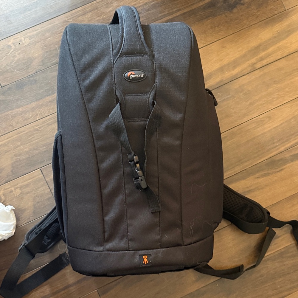 Lowepro Flipside 300 camera backpack